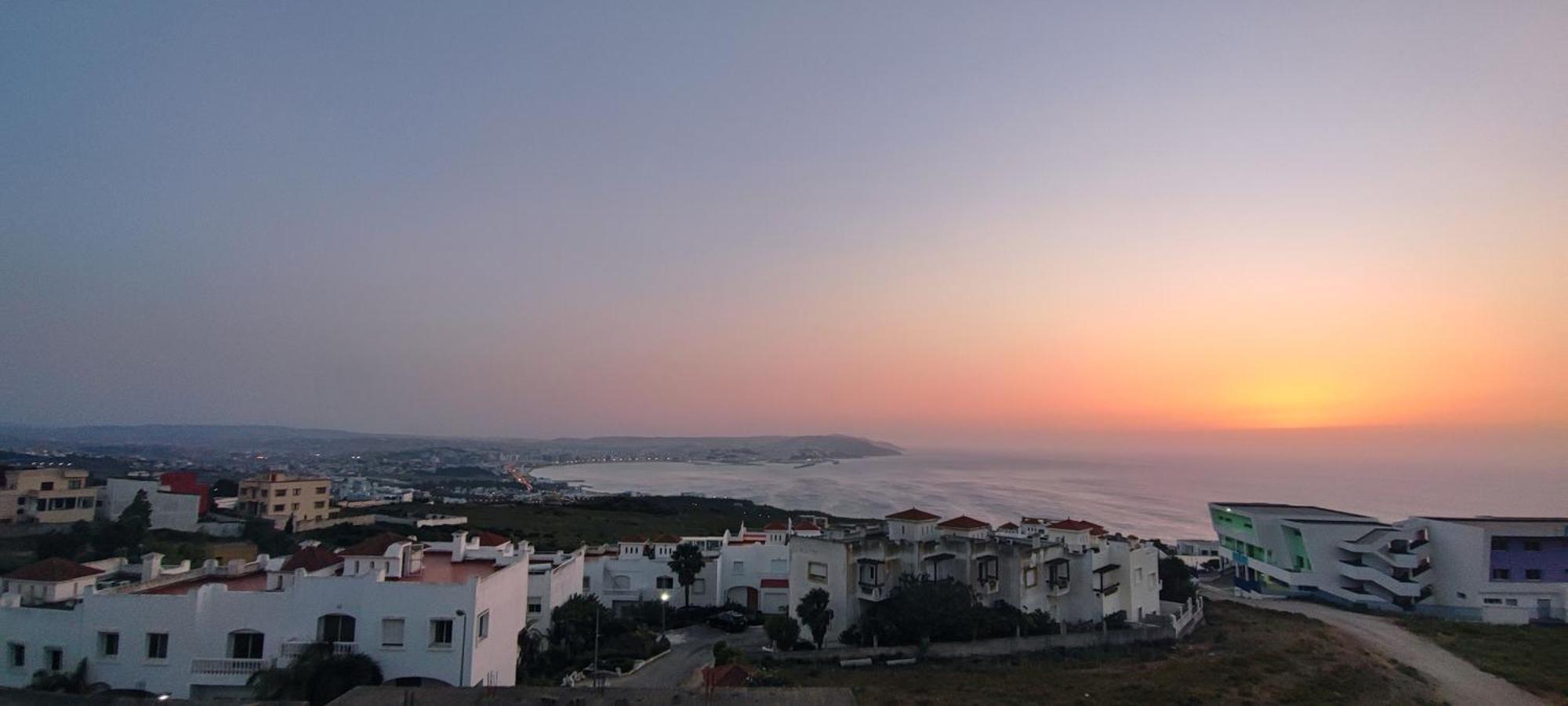 Magnifique Appartement De Standing A Tanger Avec Vue Sur Mer Et Acces Piscine Eksteriør bilde